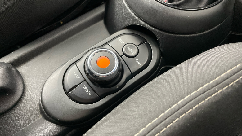 MINI Hatchback 2.0 Cooper S Sport II 3dr Auto [Comfort Pack] Petrol Hatchback